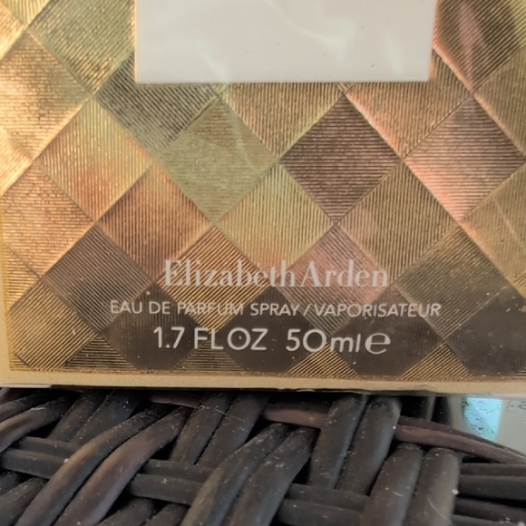 Elizabeth Arden Untold Perfume - Picture 6 of 6